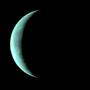 أَهْلاً بِشَهْرِ الصِّيَامِ وَالْقُرْءَانِ ولَيْلَةِ الْقَدْرِ