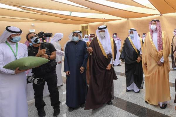 الأمير سلطان بن سلمان يفتتح مسجده ويعلن عن انشاء أول وقف بالمدينة المنورة لخدمة مساجد الطرق